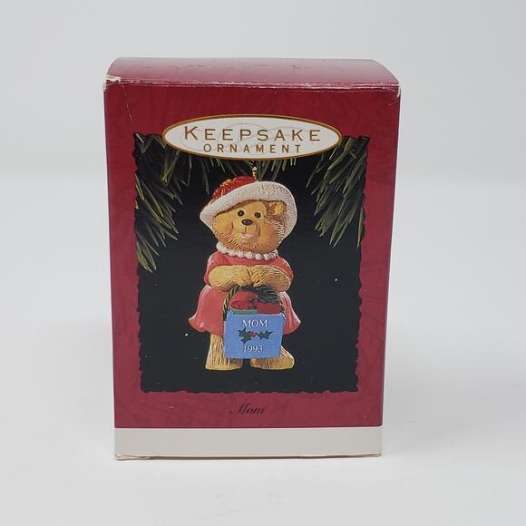 1993 Hallmark Mom Handcrafted Keepsake Holiday Christmas Ornament - Picture 1 of 8